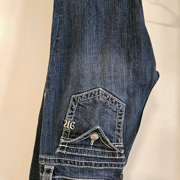 JEANS - Picture 2 of 2